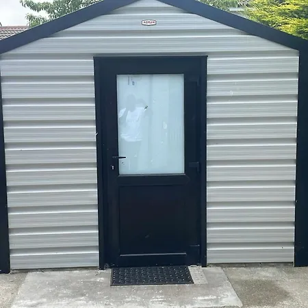 Ardkeen-outhouse * Waterford